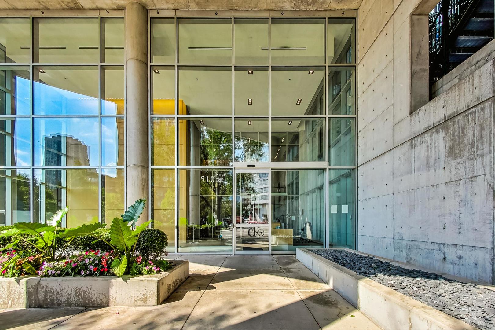 510 W Erie Street 1106