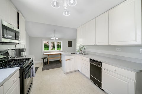 Tiny photo for 707 Glenshire Road, Glenview, IL 60025 (MLS # 12713722)