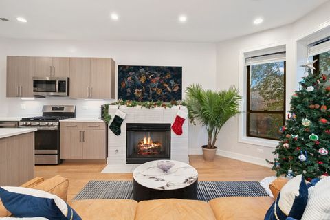 Tiny photo for 807 W Bradley Place #2, Chicago, IL 60613 (MLS # 12531465)