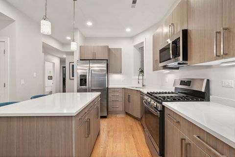 Tiny photo for 807 W Bradley Place #2, Chicago, IL 60613 (MLS # 12531465)