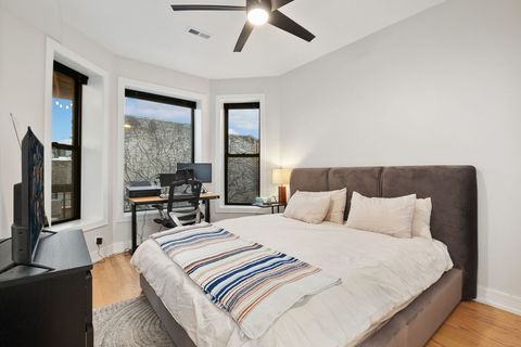 Tiny photo for 807 W Bradley Place #2, Chicago, IL 60613 (MLS # 12531465)
