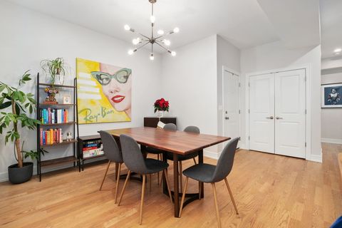 Tiny photo for 807 W Bradley Place #2, Chicago, IL 60613 (MLS # 12531465)