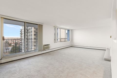 Tiny photo for 8809 Golf Road #8J, Niles, IL 60714 (MLS # 12528943)