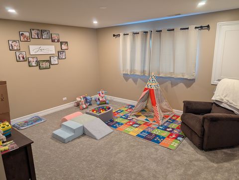 Tiny photo for 526 Cimmaron Circle, Crystal Lake, IL 60012 (MLS # 12514556)