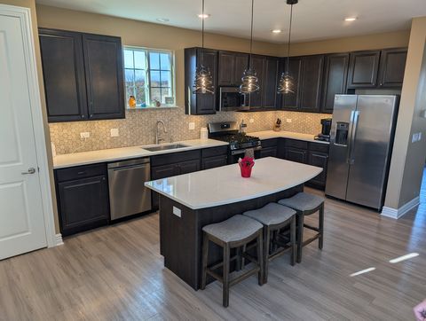 Tiny photo for 526 Cimmaron Circle, Crystal Lake, IL 60012 (MLS # 12514556)