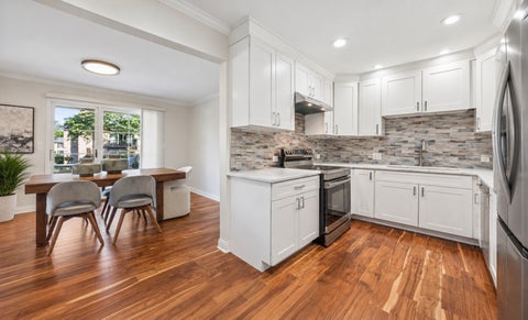 Tiny photo for 128 Carriage Way Drive #117B, Burr Ridge, IL 60527 (MLS # 12780248)