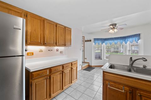 Tiny photo for 1464 Root Street, Crest Hill, IL 60403 (MLS # 12596095)