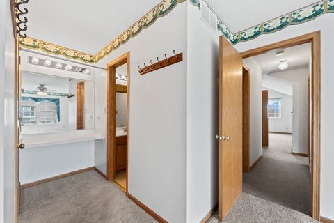 Tiny photo for 1464 Root Street, Crest Hill, IL 60403 (MLS # 12596095)