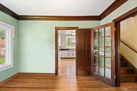 Tiny photo for 219 E Saint Charles Road, Elmhurst, IL 60126 (MLS # 12517114)