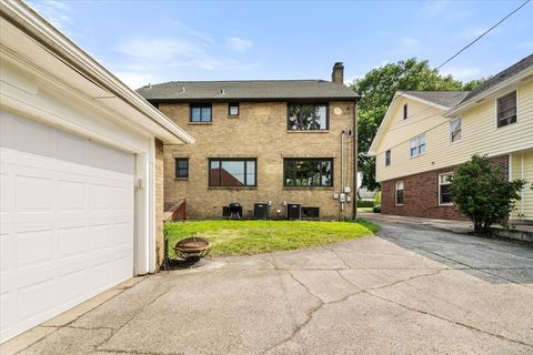 Tiny photo for 219 E Saint Charles Road, Elmhurst, IL 60126 (MLS # 12517114)