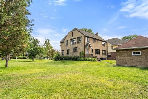 Tiny photo for 219 E Saint Charles Road, Elmhurst, IL 60126 (MLS # 12517114)