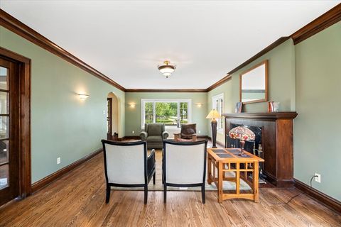 Tiny photo for 219 E Saint Charles Road, Elmhurst, IL 60126 (MLS # 12517114)