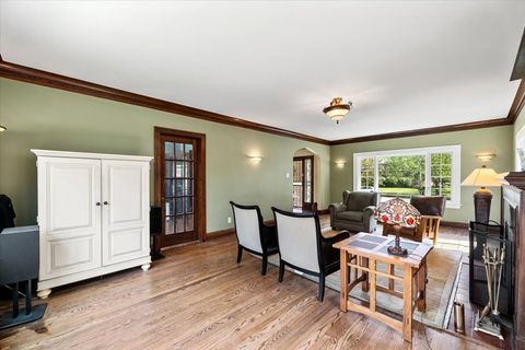 Tiny photo for 219 E Saint Charles Road, Elmhurst, IL 60126 (MLS # 12517114)