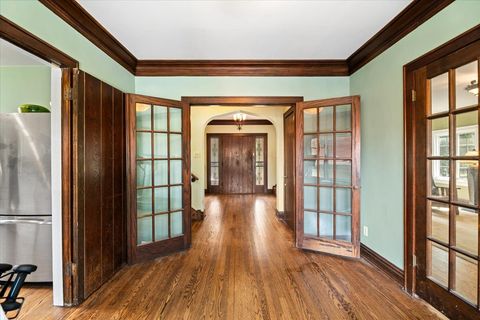 Tiny photo for 219 E Saint Charles Road, Elmhurst, IL 60126 (MLS # 12517114)