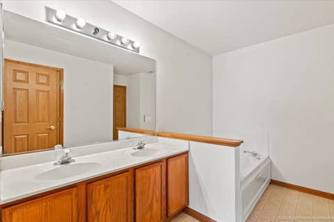 Tiny photo for 119 Enclave Circle, Bolingbrook, IL 60440 (MLS # 12669892)