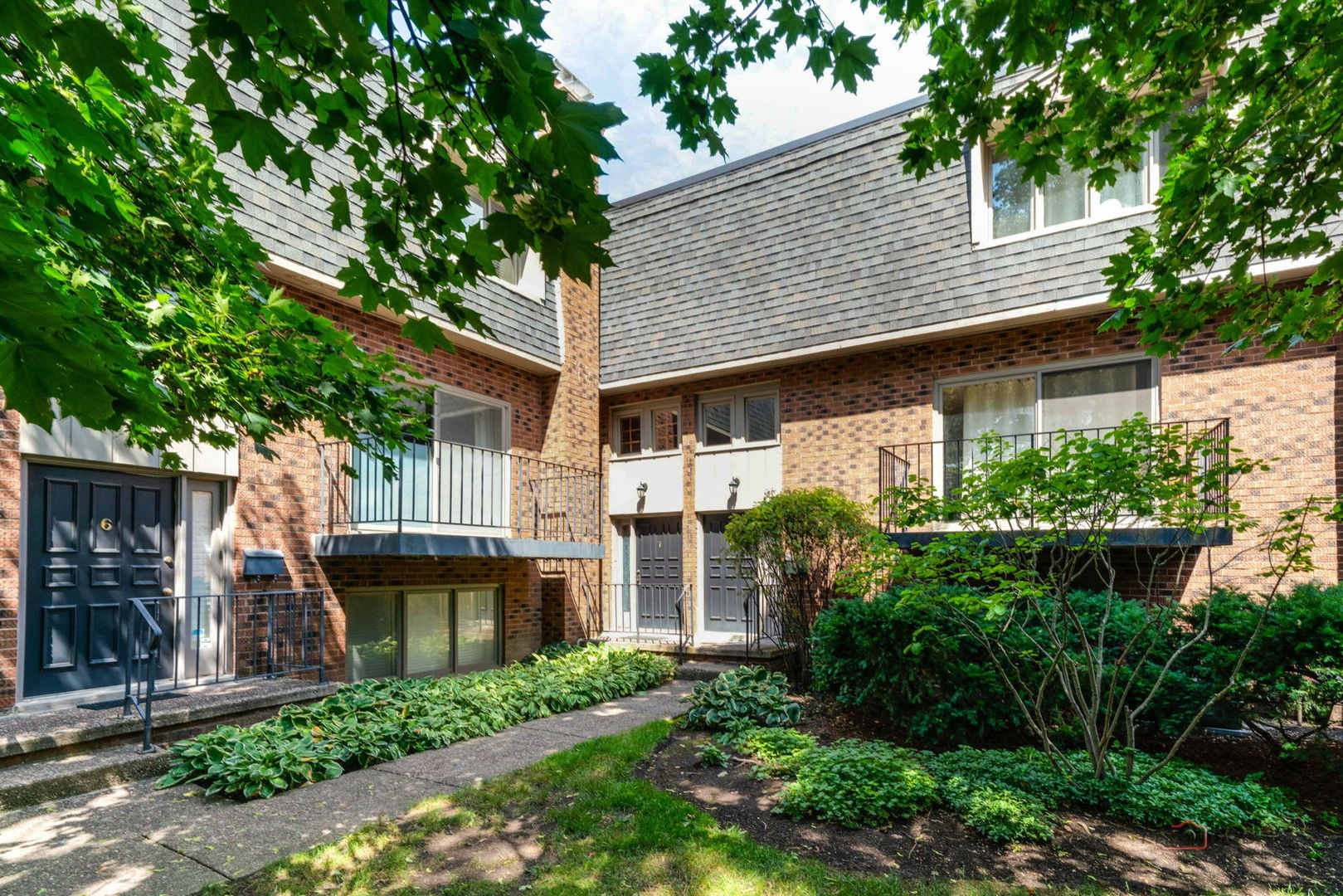 1111 S Waukegan Road 7