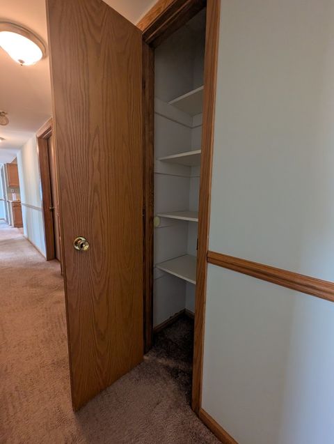 Tiny photo for 4913 W Oakwood Drive #B, McHenry, IL 60050 (MLS # 12482634)