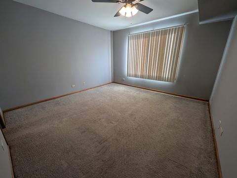 Tiny photo for 4913 W Oakwood Drive #B, McHenry, IL 60050 (MLS # 12482634)