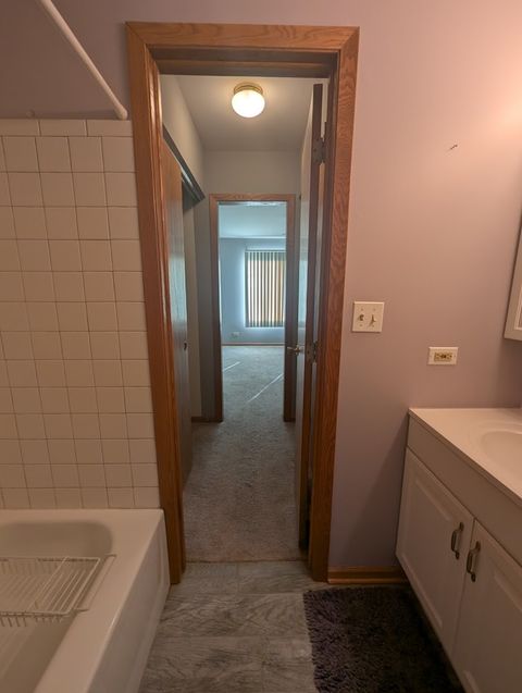 Tiny photo for 4913 W Oakwood Drive #B, McHenry, IL 60050 (MLS # 12482634)