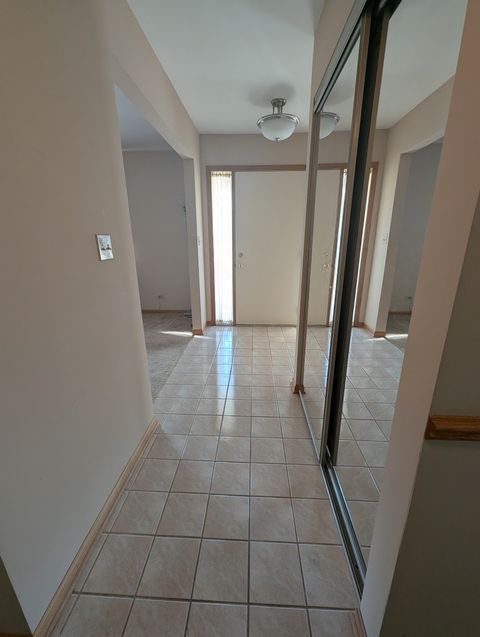 Tiny photo for 4913 W Oakwood Drive #B, McHenry, IL 60050 (MLS # 12482634)