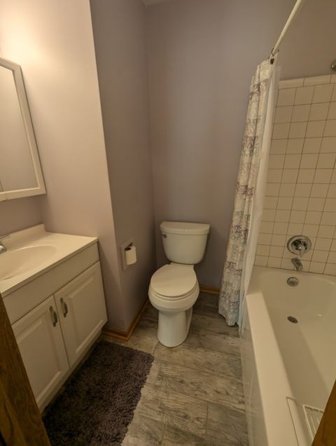 Tiny photo for 4913 W Oakwood Drive #B, McHenry, IL 60050 (MLS # 12482634)