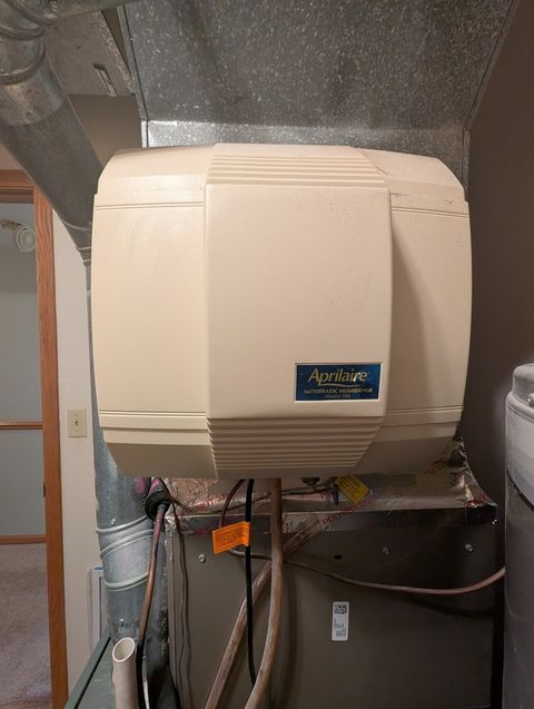 Tiny photo for 4913 W Oakwood Drive #B, McHenry, IL 60050 (MLS # 12482634)