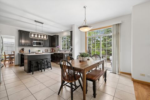 Tiny photo for 2304 Sarazen Drive, Vernon Hills, IL 60061 (MLS # 12639418)