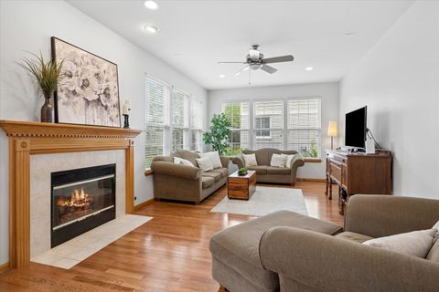 Tiny photo for 2304 Sarazen Drive, Vernon Hills, IL 60061 (MLS # 12639418)