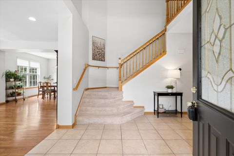 Tiny photo for 2304 Sarazen Drive, Vernon Hills, IL 60061 (MLS # 12639418)