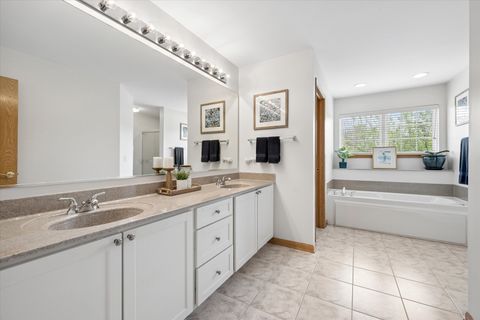 Tiny photo for 2304 Sarazen Drive, Vernon Hills, IL 60061 (MLS # 12639418)