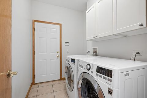 Tiny photo for 2304 Sarazen Drive, Vernon Hills, IL 60061 (MLS # 12639418)
