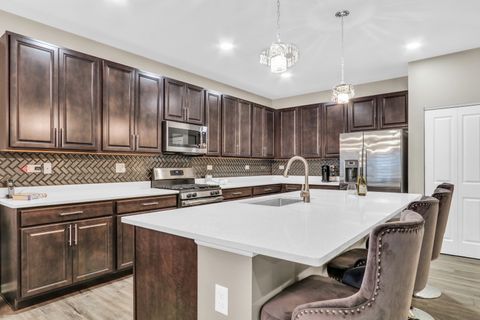 Tiny photo for 1651 Innsbrook Court, Fox Lake, IL 60020 (MLS # 12555094)