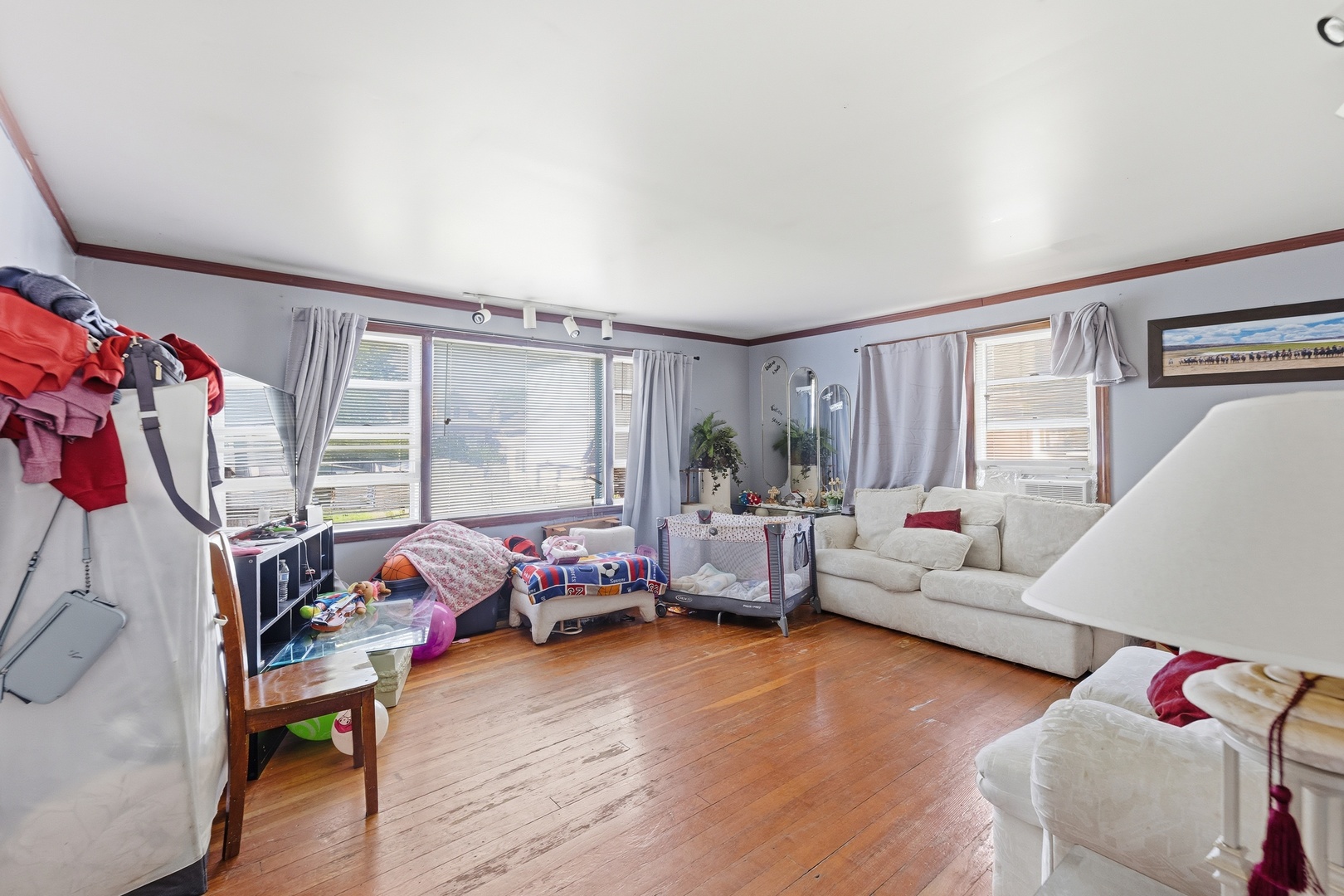 3733 W 64th Street
