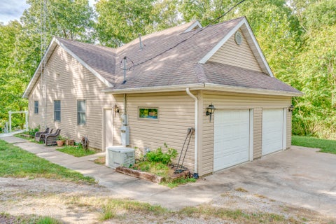Tiny photo for 18355 N Miller Lake Lane, Mt Vernon, IL 62864 (MLS # 12774774)
