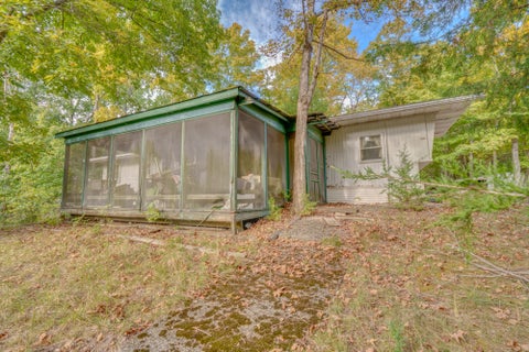 Tiny photo for 18355 N Miller Lake Lane, Mt Vernon, IL 62864 (MLS # 12774774)