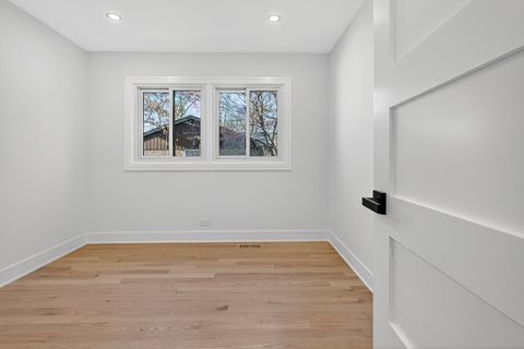 Tiny photo for 302 E Shady Drive, Palatine, IL 60067 (MLS # 12523904)