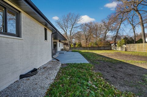 Tiny photo for 302 E Shady Drive, Palatine, IL 60067 (MLS # 12523904)