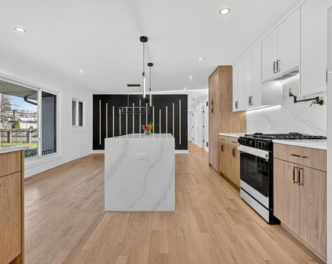 Tiny photo for 302 E Shady Drive, Palatine, IL 60067 (MLS # 12523904)