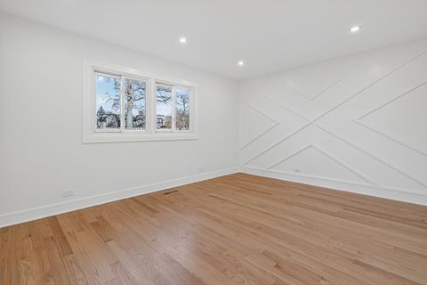 Tiny photo for 302 E Shady Drive, Palatine, IL 60067 (MLS # 12523904)