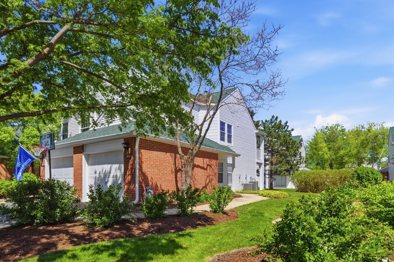 109 Meadowbrook Lane 44A