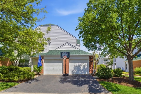 Photo of 109 Meadowbrook Lane #44A, Lake Bluff, IL 60044 (MLS # 12645665)