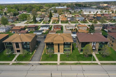 Tiny photo for 4854 W 122nd Street #2E, Alsip, IL 60803 (MLS # 12624776)