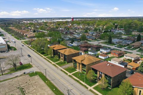 Tiny photo for 4854 W 122nd Street #2E, Alsip, IL 60803 (MLS # 12624776)