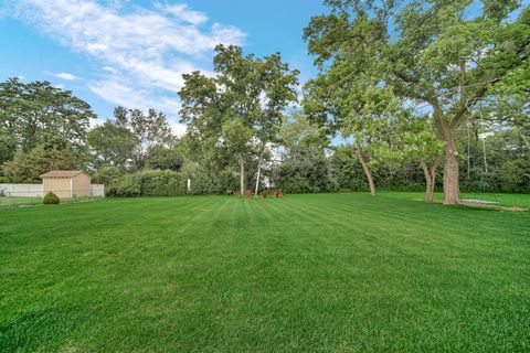 Tiny photo for 5622 Belmont Road, Downers Grove, IL 60516 (MLS # 12568746)