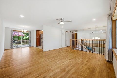 Tiny photo for 1033 Lowell Lane, Schaumburg, IL 60193 (MLS # 12680774)