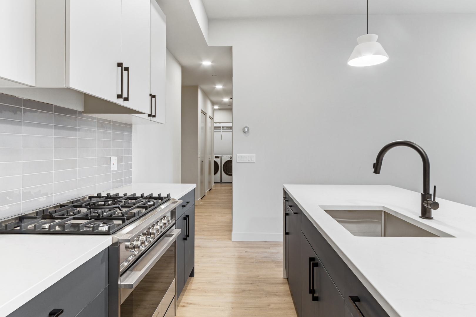 1550 W Monroe Street 102