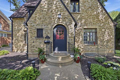 Tiny photo for 41 Hamilton Avenue, Elgin, IL 60123 (MLS # 12738462)