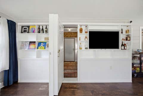 Tiny photo for 41 Hamilton Avenue, Elgin, IL 60123 (MLS # 12738462)