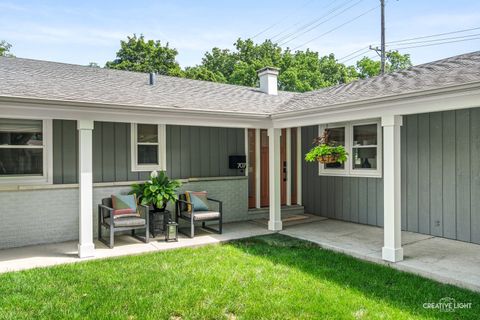 Tiny photo for 707 Maple Lane, Batavia, IL 60510 (MLS # 12686291)