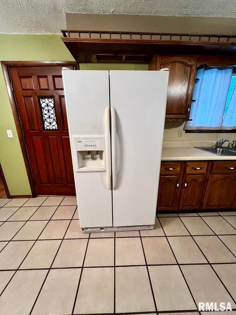 Tiny photo for 404 OAK Street, Anna, IL 62906 (MLS # QC4267597)